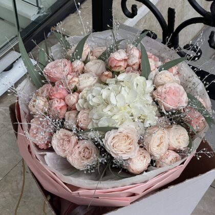 Bouquet with White Hortensia